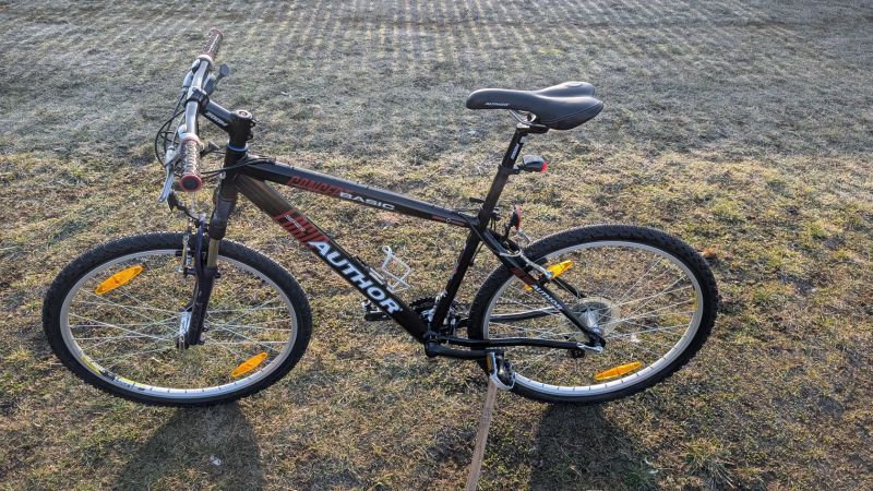 Author Basic 26" velikost M/17 - stav nového