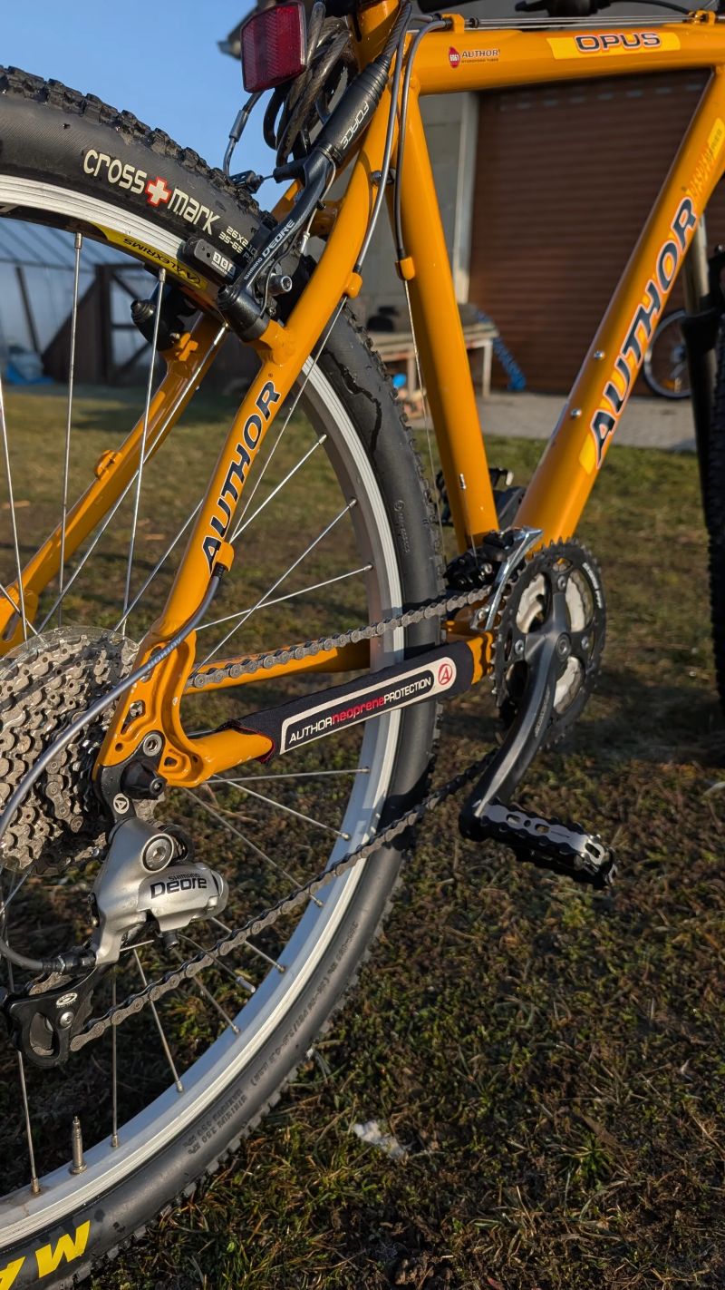 Author Opus 26" velikost L/19 - stav nového