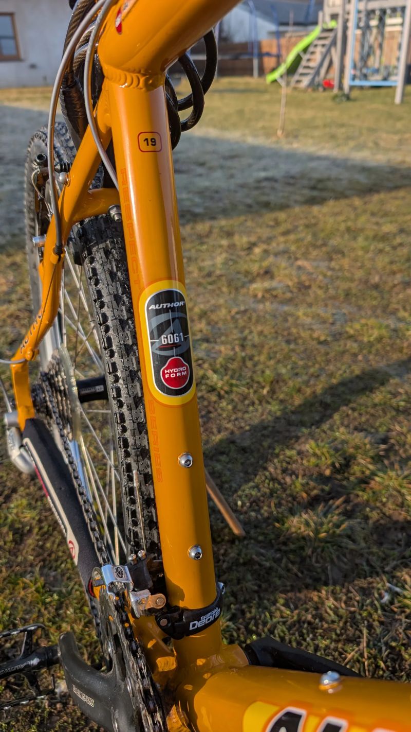 Author Opus 26" velikost L/19 - stav nového