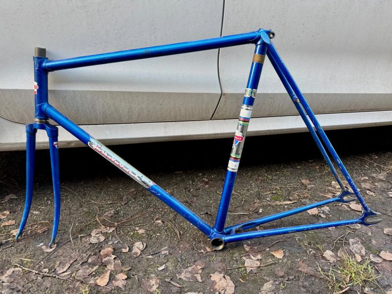 dráhový Favorit F2