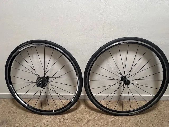 Silniční alu kola Bontrager