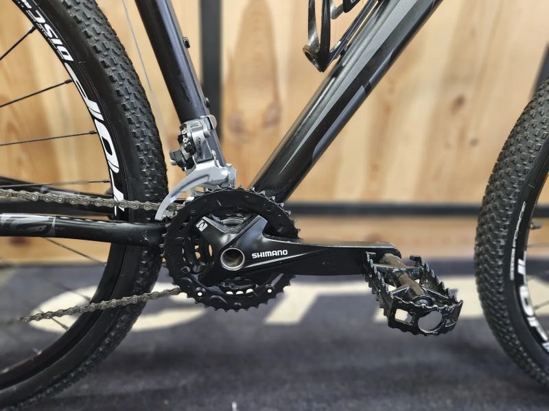 Force Epigoni, vel. L (najeto 50 km, vzduchová vidlice)