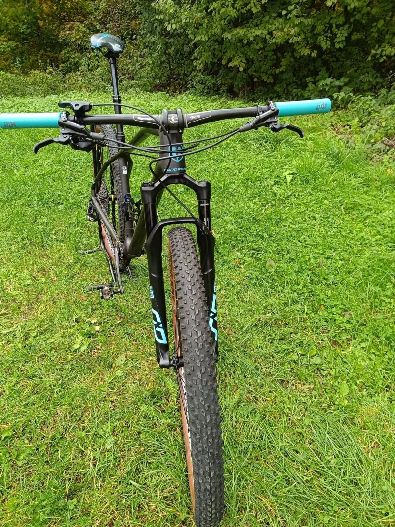MONDRAKER Podium Carbon 29" black phantom/light blue