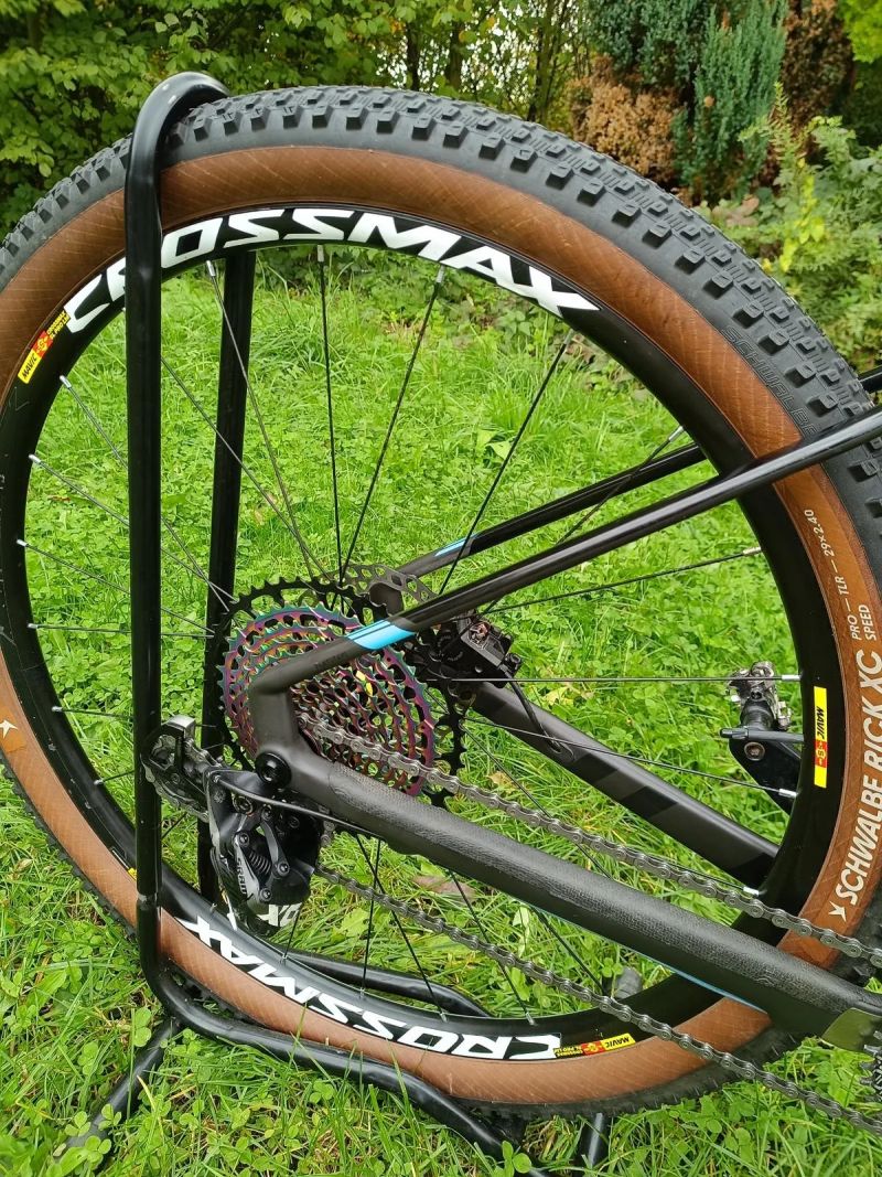 MONDRAKER Podium Carbon 29" black phantom/light blue