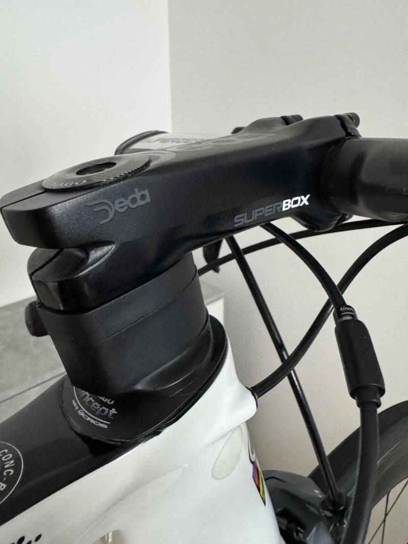 Colnago Concept (vel. 50s) - Aero legenda, kola ZIPP 404, CeramicSpeed