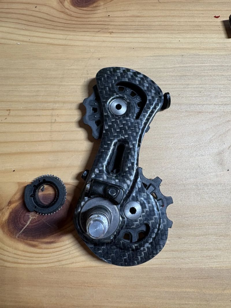 Karbonové ramínko přehazovačky Record EPS