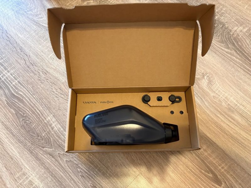 Canyon FUEL MTB Fidlock 850ml lahev