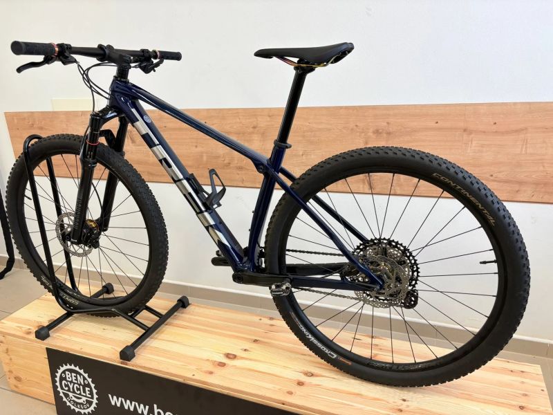 Trek Procaliber 9.6 rainbow edition