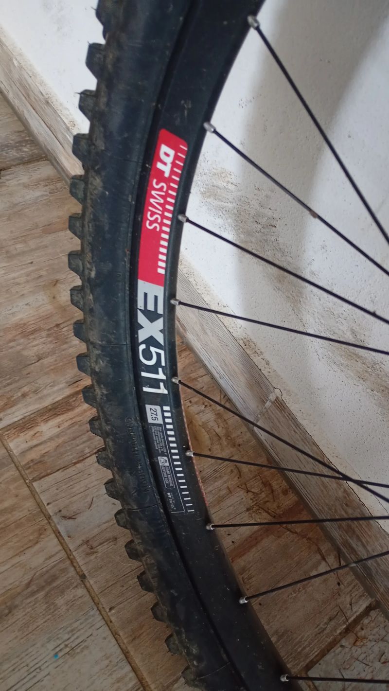 Přední kolo 27,5" dt swiss 350 ex511 15x110