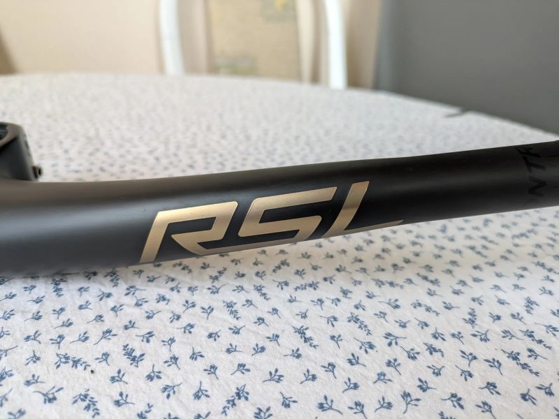 Bontrager MTB integrovana riditka/predstavec 820mm/45mm