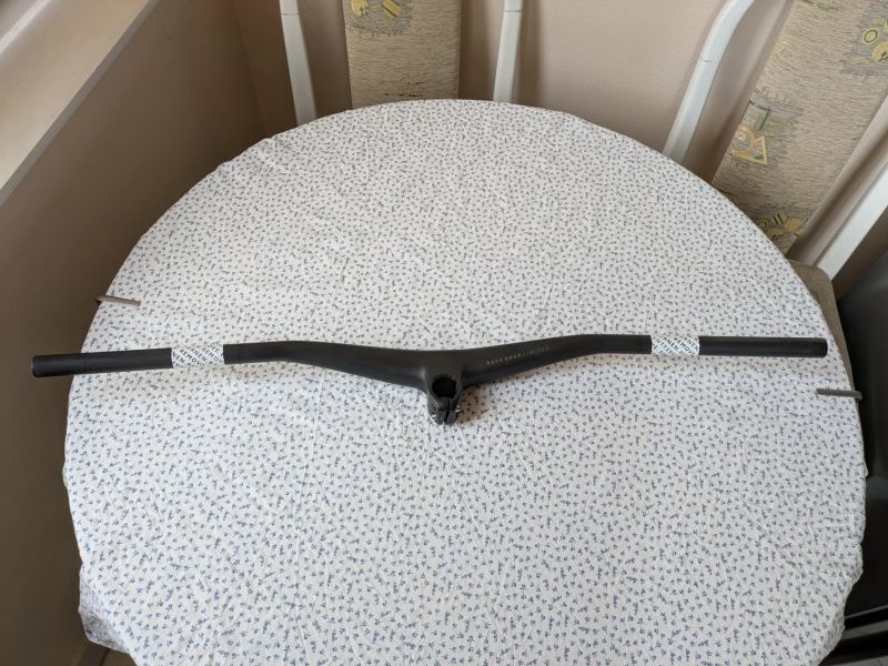 Bontrager MTB integrovana riditka/predstavec 820mm/45mm