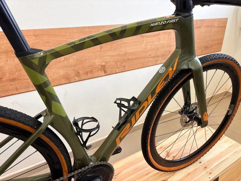 Ridley Kanzo Fast Di2 - karbonová kola 