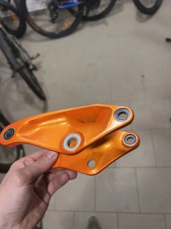 Trek Slash Carbon 9.7 Vahadlo Zadní stavba