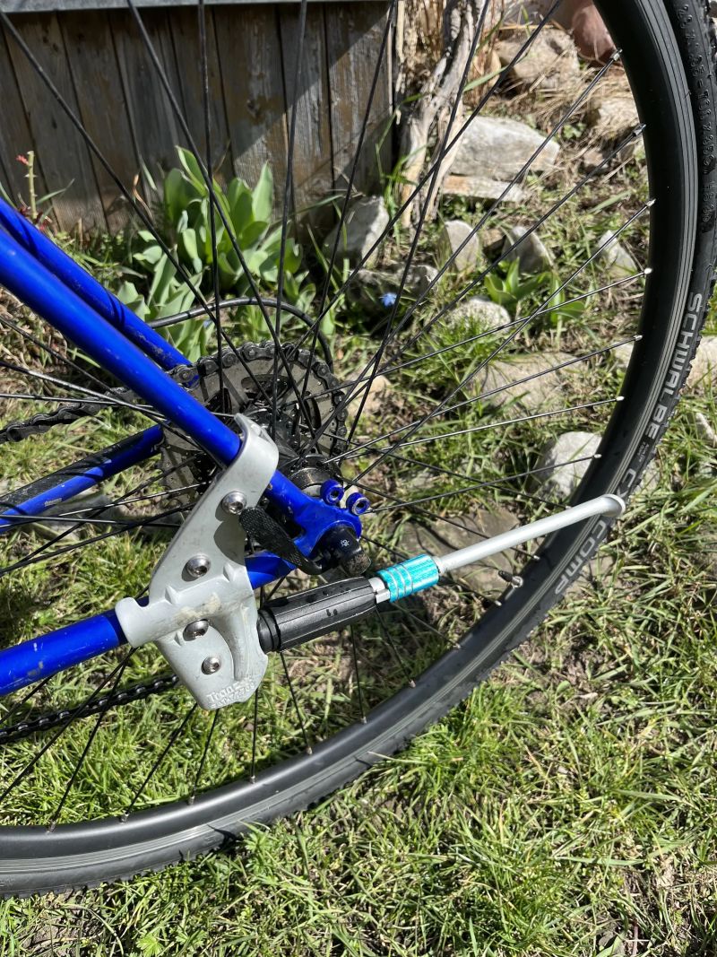 Lehké trekové kolo Author Stratos