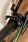 Cannondale SupersixEvo, vel 60, karbonové kolo o váze 7,8kg, včetně zapletených 5cm kol EIE