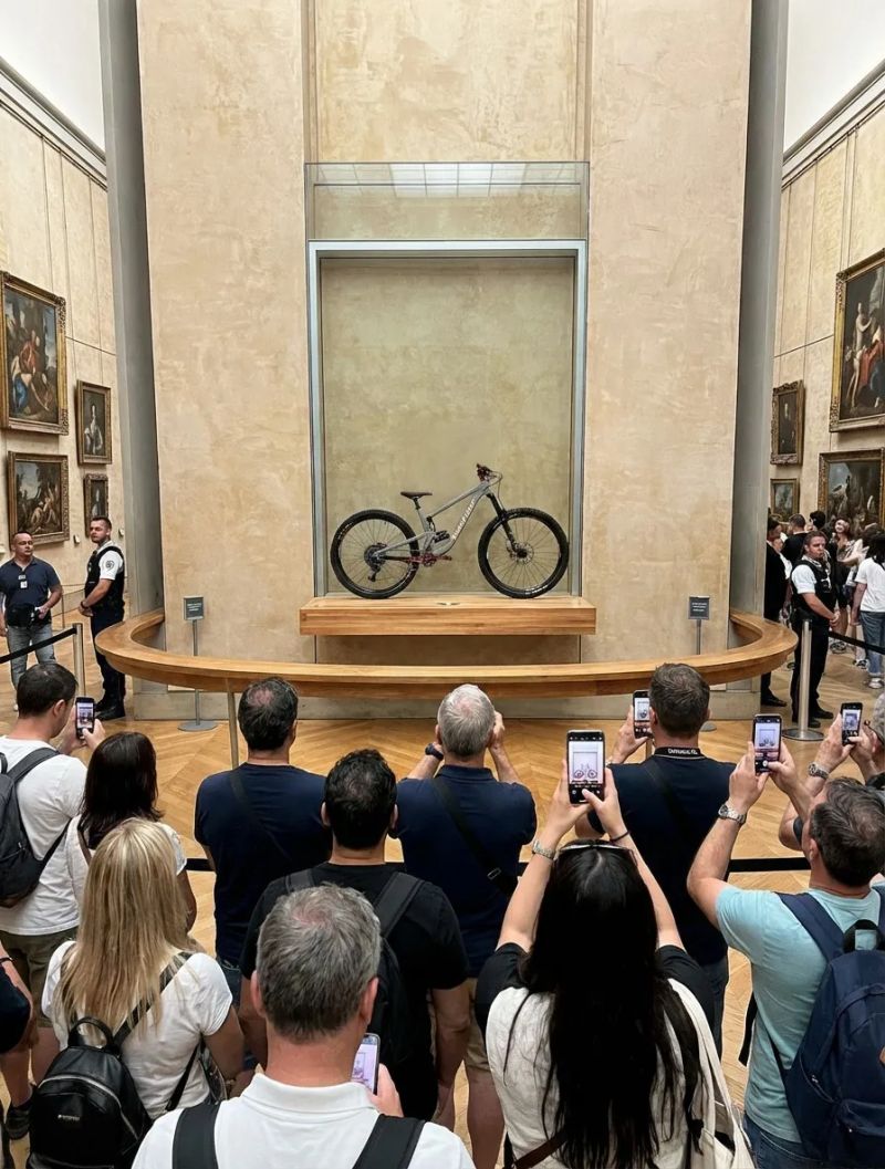 Santa Cruz HighTower AL / Ultimate Tlmiče / Hope / DT swiss