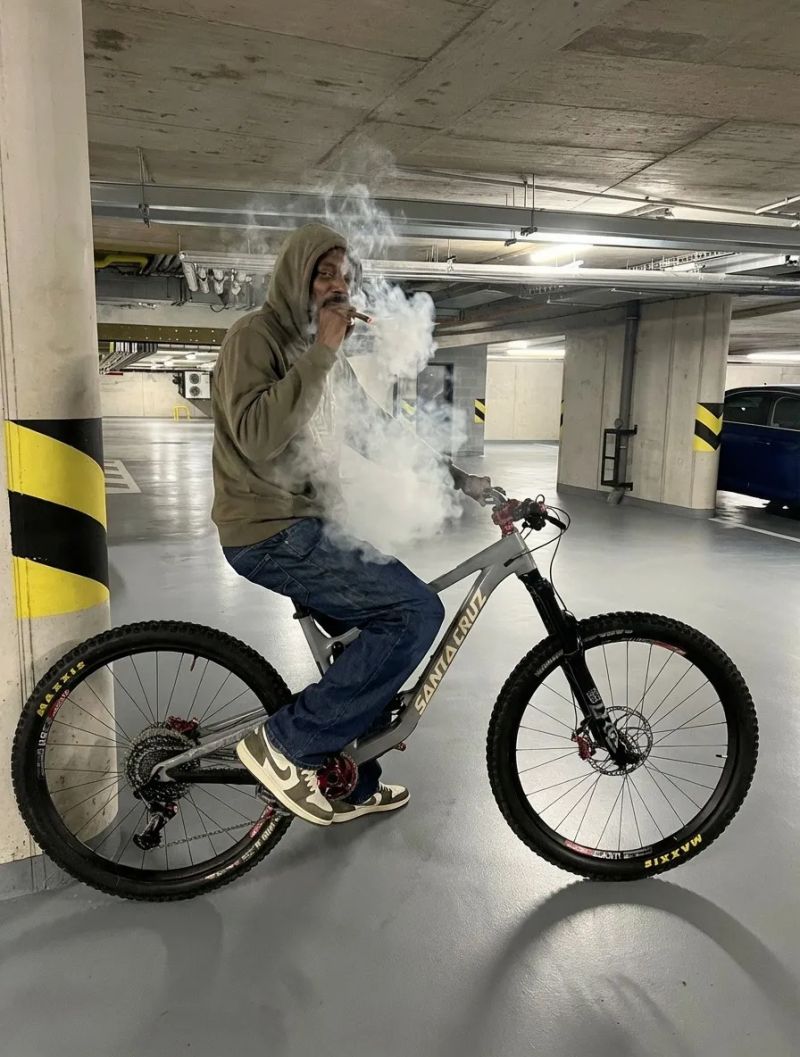 Santa Cruz HighTower AL / Ultimate Tlmiče / Hope / DT swiss