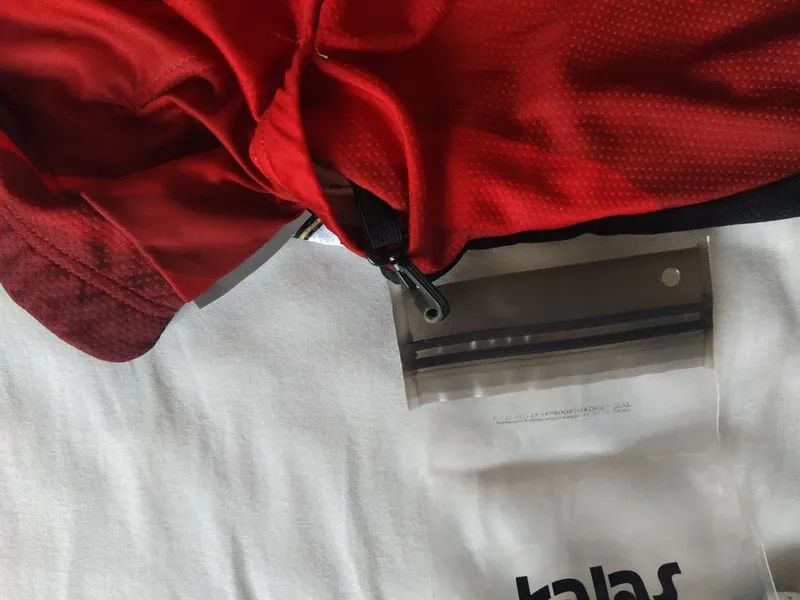 Cyklistický závodní dres Bernard vel. M, cyklistické triko a kalhoty