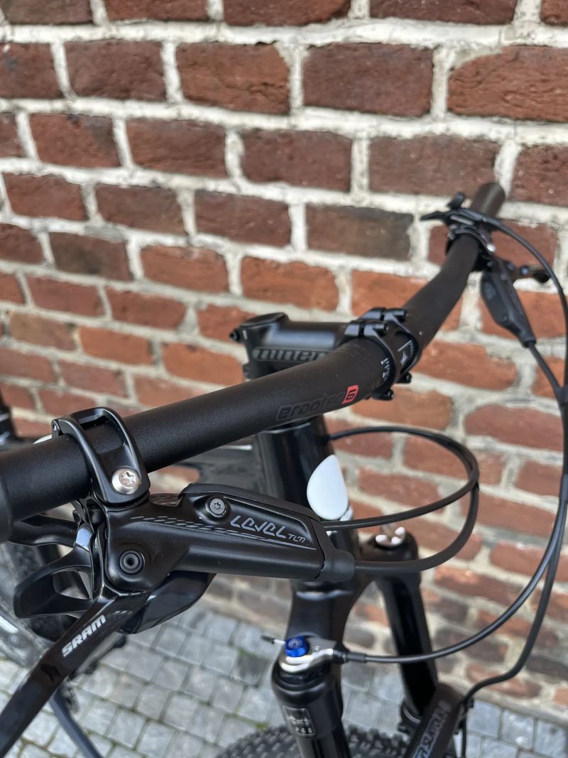 Apache Tuwan MTB 12,7kg SLX 12speed Axon 34mm