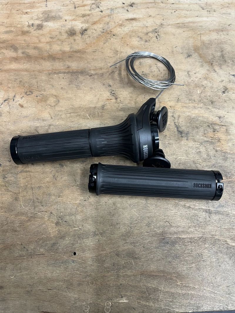 Rock Shox twistloc sprint 2 polohy nové