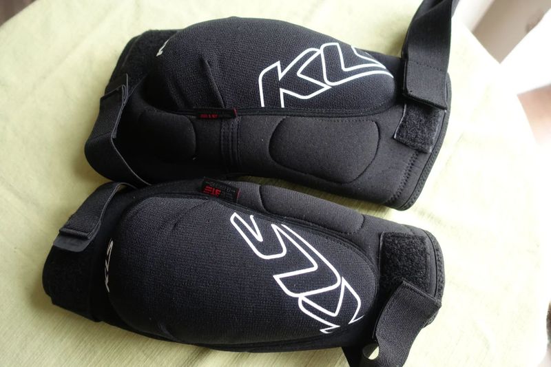 Chrániče kolen KLS