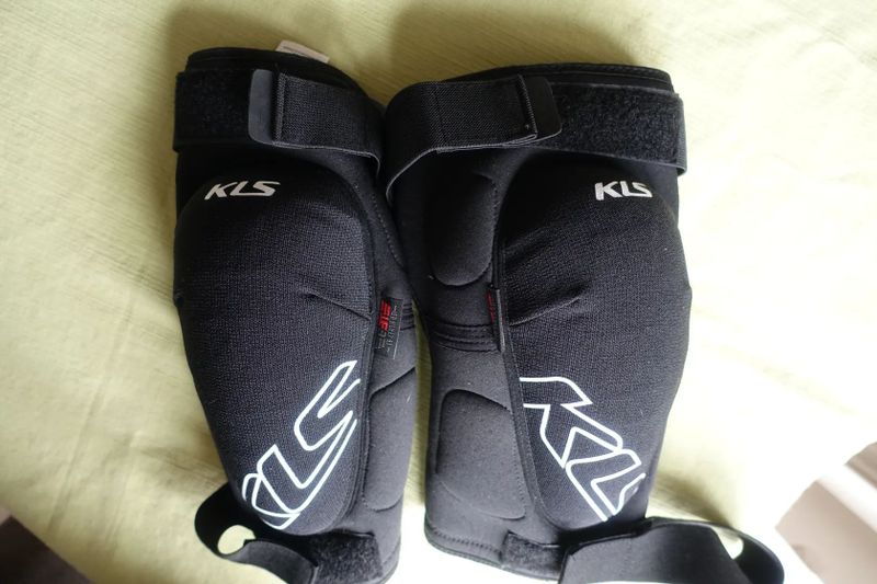 Chrániče kolen KLS