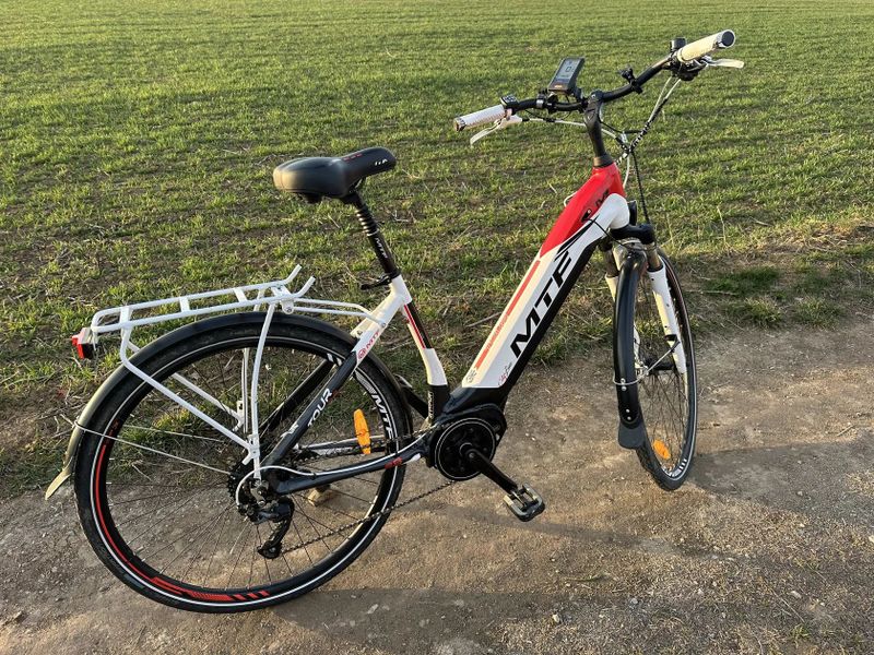 Dámské elektrokolo MTF Tour 5.2 – 720 Wh baterie, středový motor, vel. L