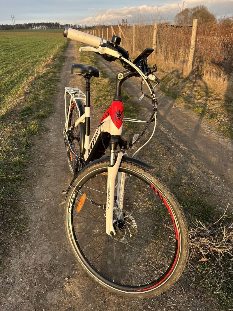 Dámské elektrokolo MTF Tour 5.2 – 720 Wh baterie, středový motor, vel. L