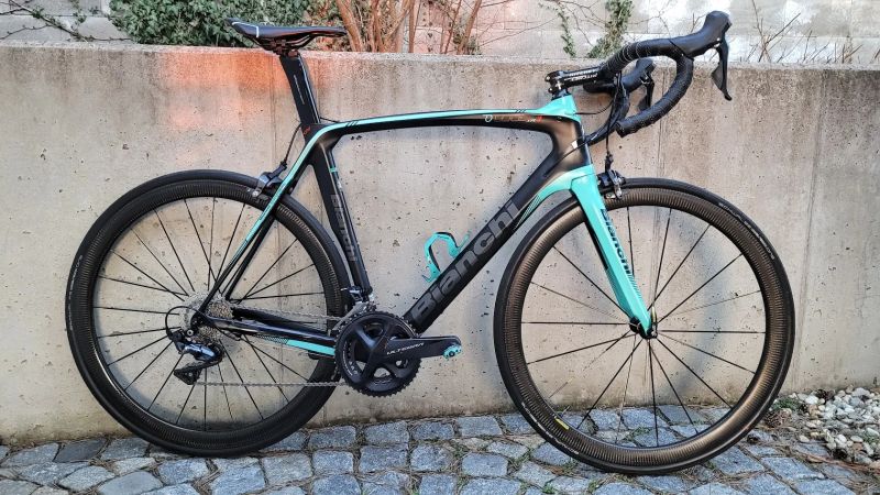 Bianchi Oltre XR3 Countervail Ultegra, Mavic Cosmic SL 40. 7,7 kg