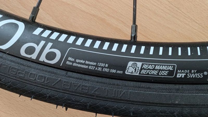 Silniční kola DT Swiss R470 + pláště a kazeta