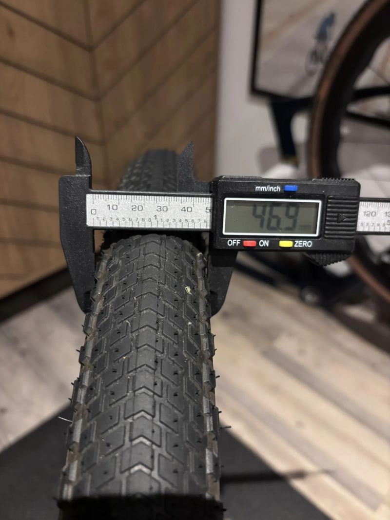 Pirelli CINTURATO M a H//GRAVEL// 700x45c