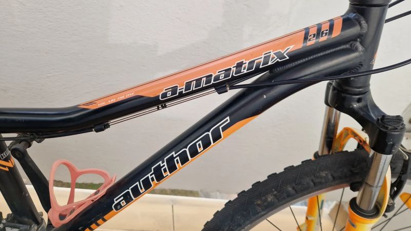 Author a-matrix 26'' rám 13,5''