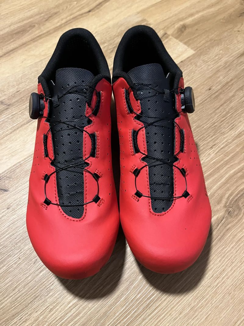 Silniční tretry Fizik Vento