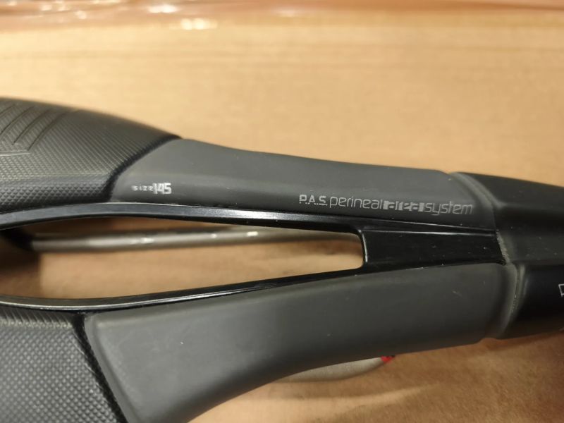 sedla cyklo FIZIK SPACIALIZED BONTRAGER PROLOGIO