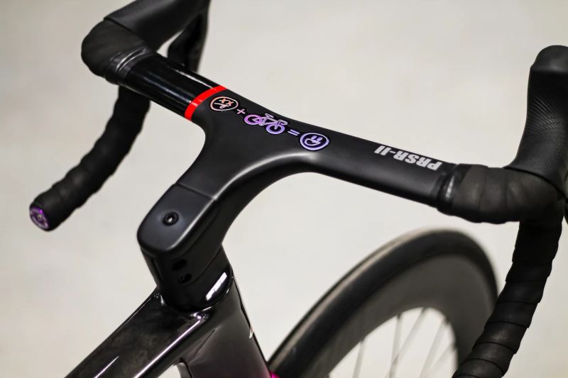 Cinelli Pressure 2, Sram RED AXS Etap, Powermeter, Mavic Cosmic UST SL