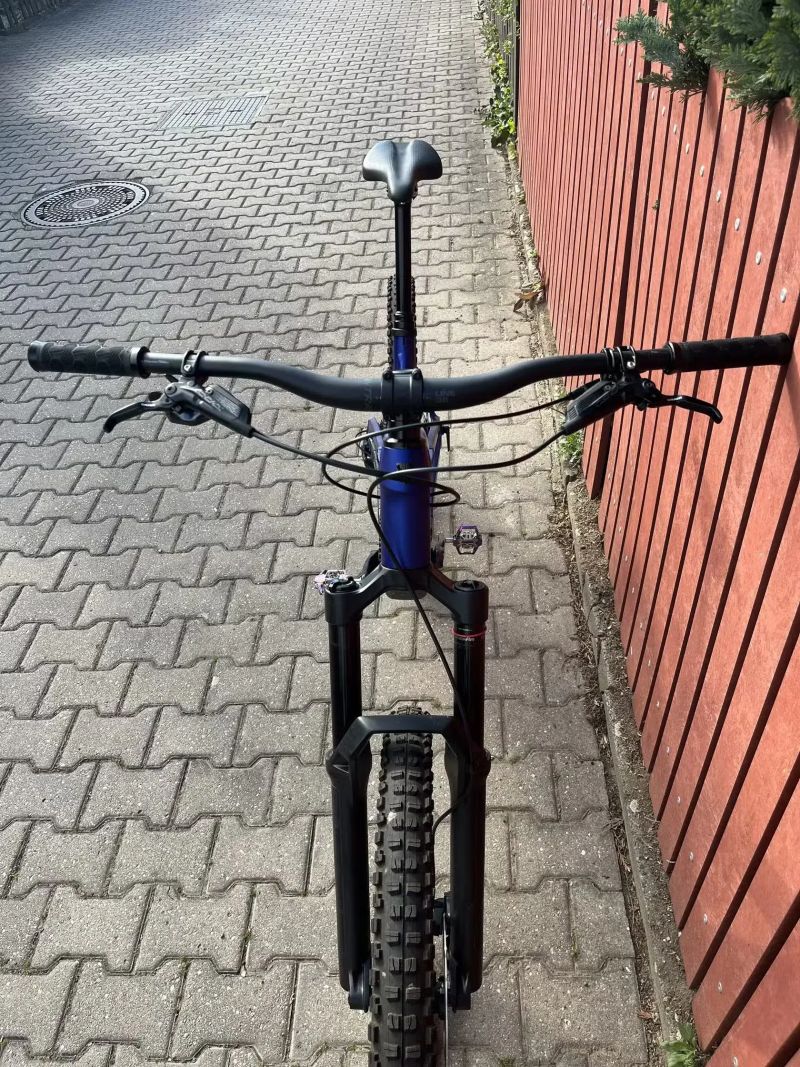 Trek Slash 8