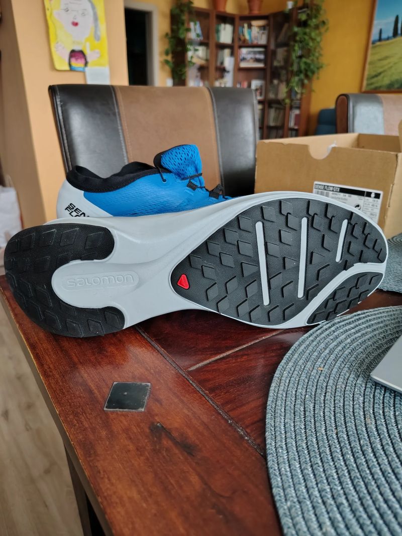 Prodám nové Salomon Sense Flow Gore tex vel.45 1/3