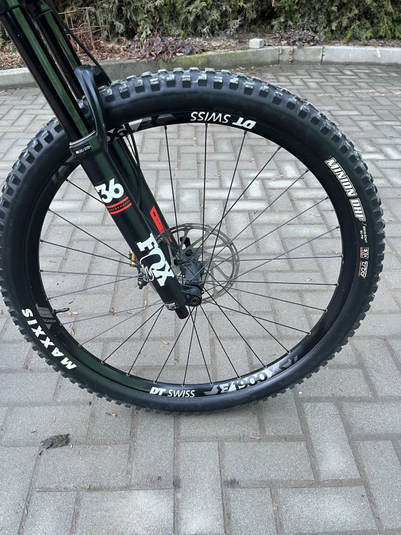 Mondraker Carbon foxy R