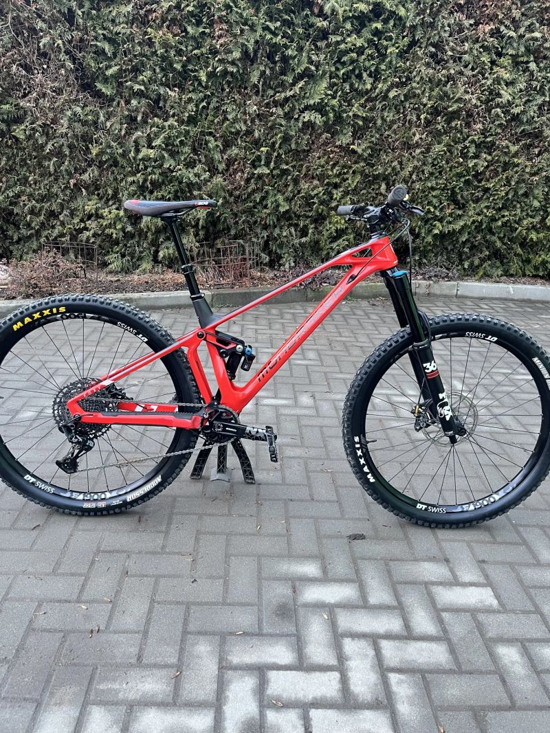 Mondraker Carbon foxy R