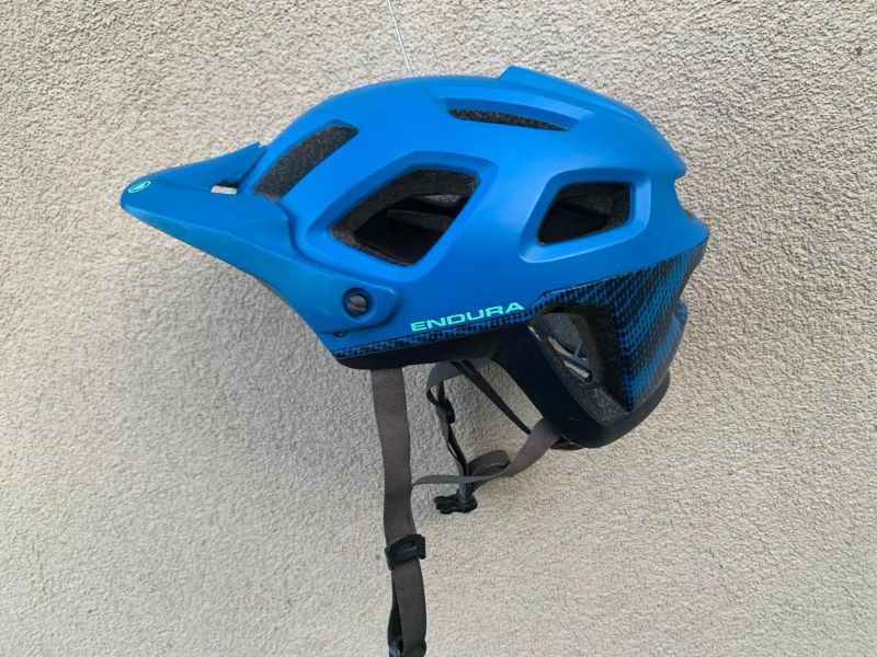 Endura Přilba SingleTrack II Azurová