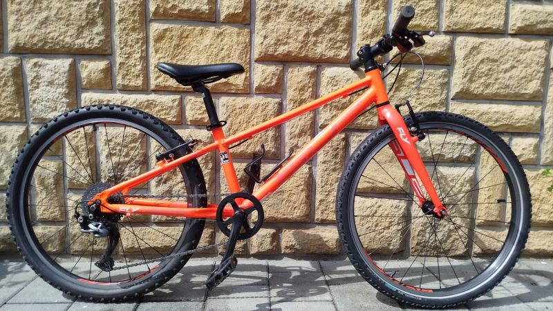 Sourozenecká kola Fly 