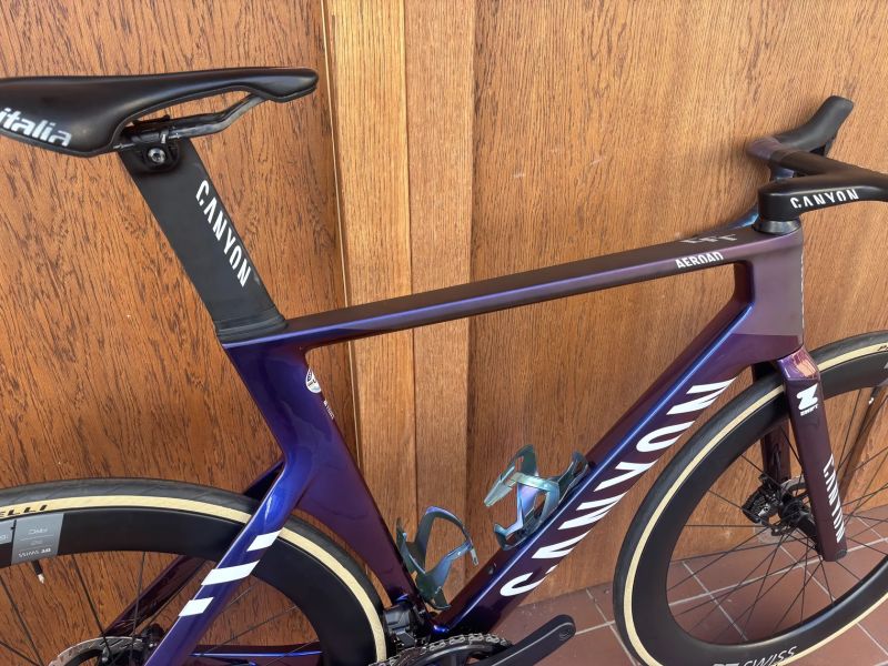 CANYON AEROAD CFR - vel. L (56 cm) - ULTEGRA di2 2x12 - DT SWISS - NOVÉ