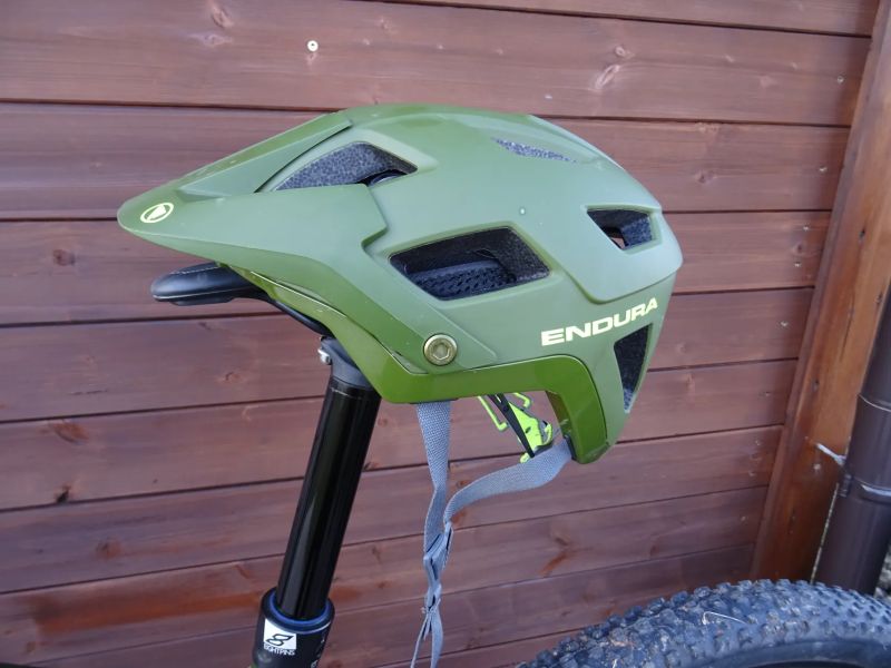 Ghost Lector FS Universal 120/120 - vel.M, koupen nový 28.5.2025, najeto 100 km