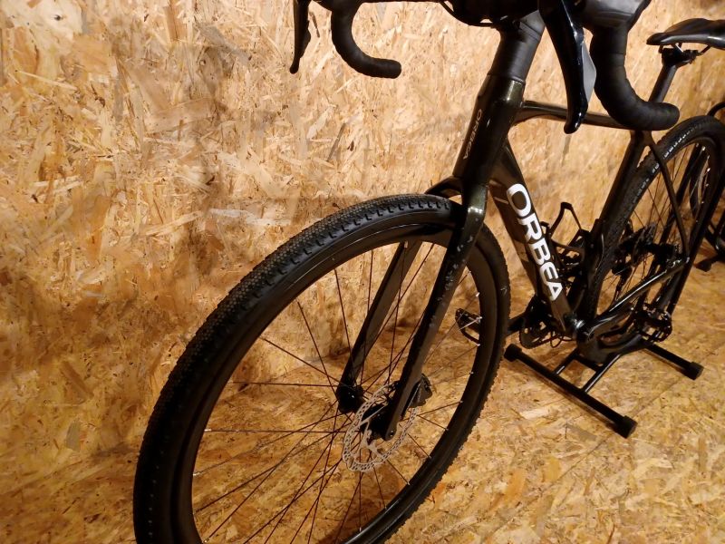 Gravel ORBEA TERRA H40 Infinity Green-Ivory White 2025