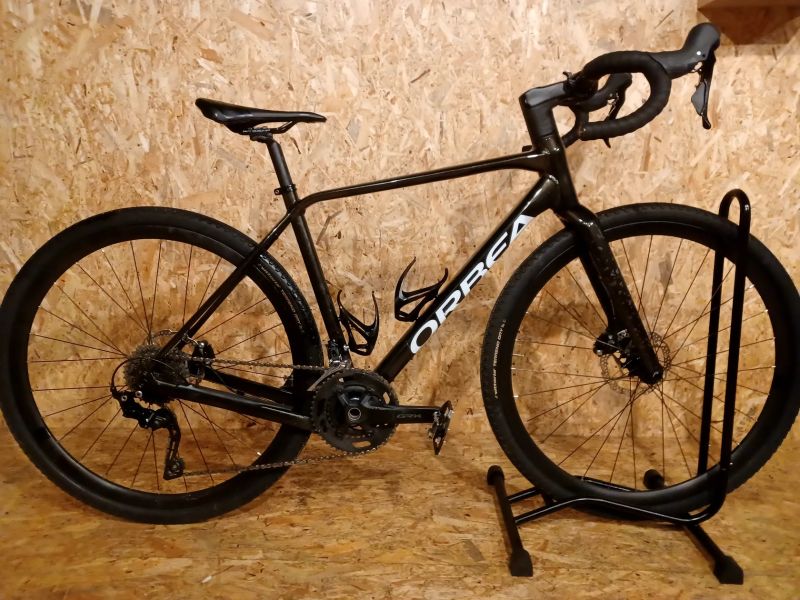 Gravel ORBEA TERRA H40 Infinity Green-Ivory White 2025