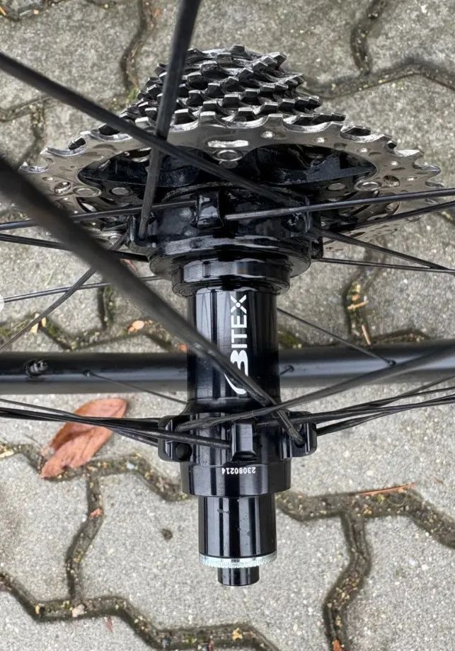 Silniční karbonová zapletená kola EIE - 5cm, ráfková brza