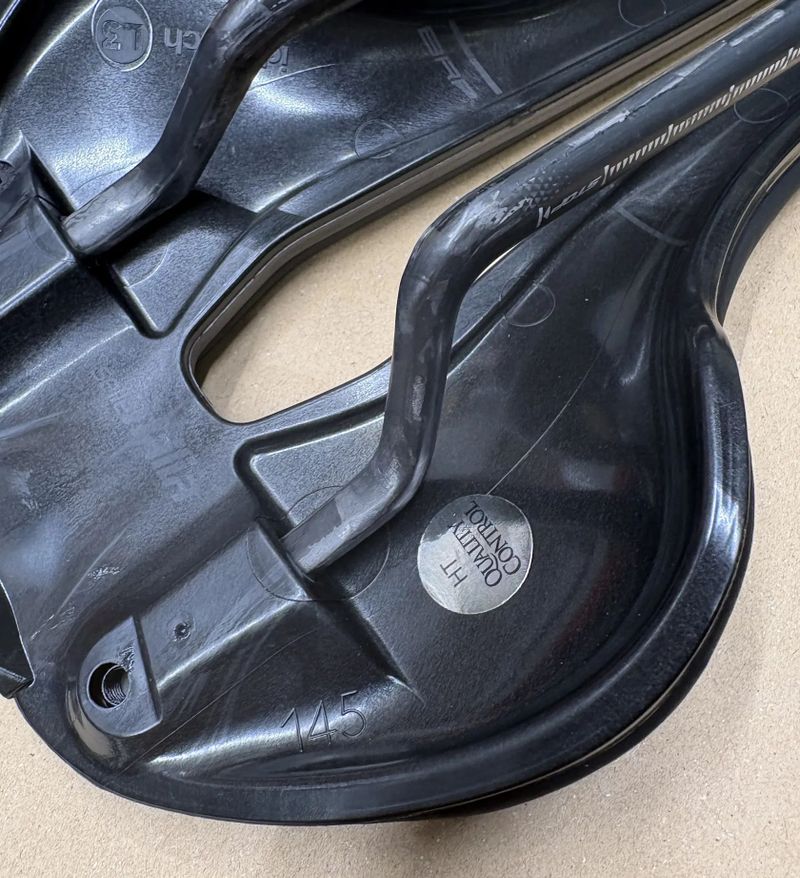 Selle Italia Flite Boost Kit Carbonio Superflow L sedlo - černé 158g