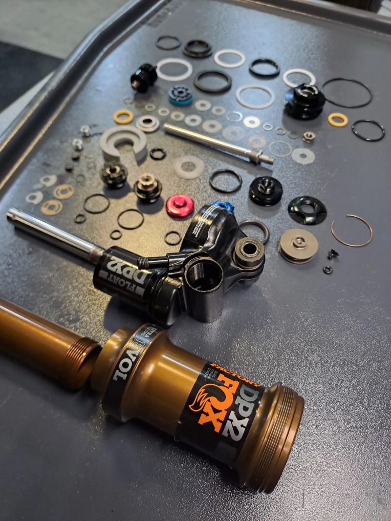 Fox Float DPX2 factory