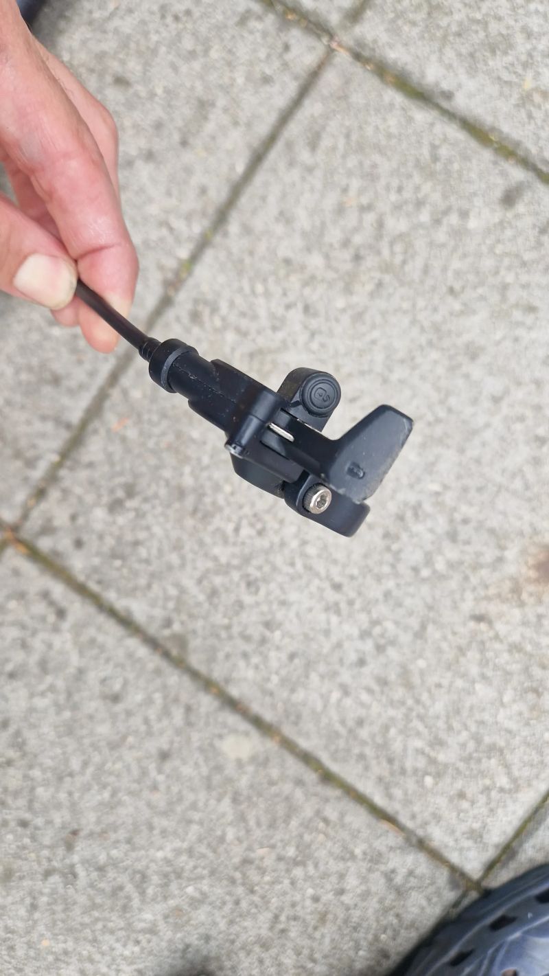 Prodám odpruženou vidlici ROCKSHOX JUDY SILVER 29“ remote