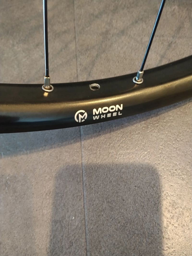 predne 29" boost 15x110 Moon koleso